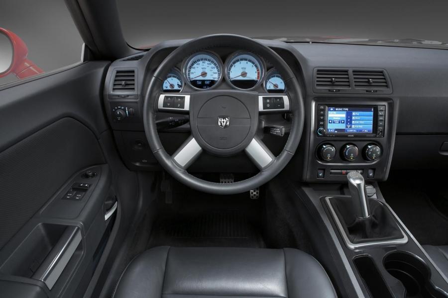  Dodge Challenger 2009 года  (фото 7 из 13)